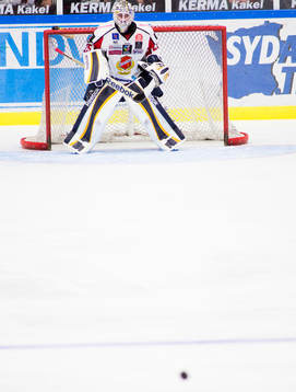Jhonas Enroth, Almtuna