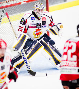 Jhonas Enroth, målvakt, Almtuna