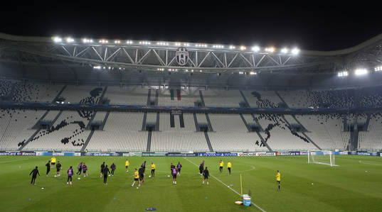 Football - Chelsea Training  - Olympic Stadium, Turin,