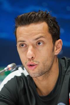 NENE - 20.11.2012 - Conference de presse du PSG a Kiev