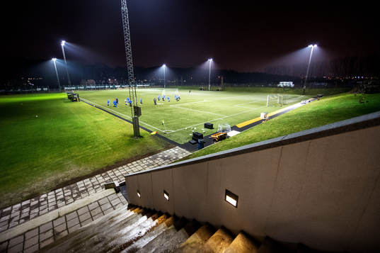 Fotbollsplanen på Gothia Park Academy exteriör i