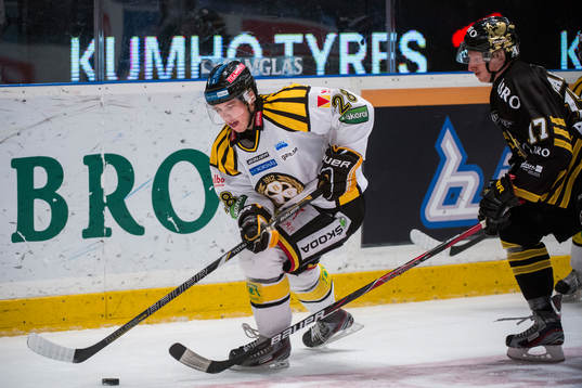 Elias Lindholm, Brynäs och Fredrik Carlsson, AIK