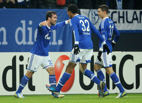 0 Jubel v.l. Christian Fuchs, Joel Matip, Julian Draxler