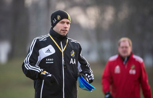 Bläddra bland fler bilder av Fotboll, träning, AIK