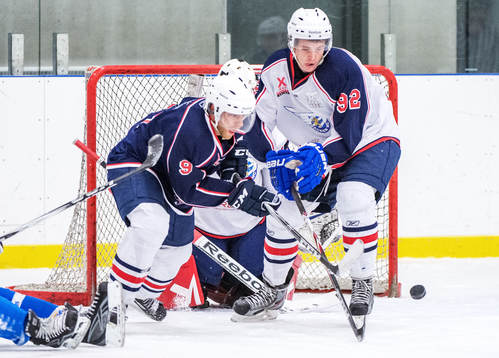 Joel Johansson och Damir Mehic, Häcken, jagar pucken