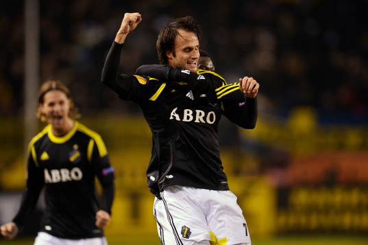 Helgi danielsson och Ibrahim Moro, AIK jublar