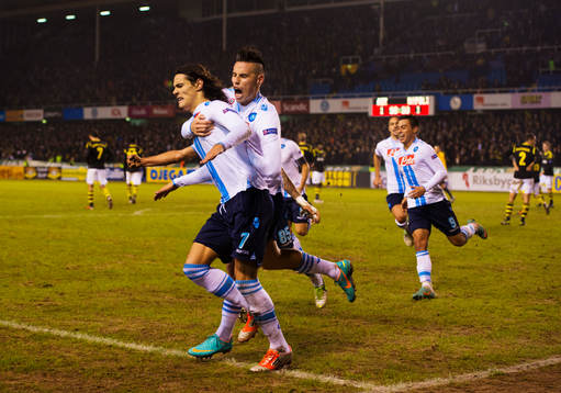 Edinson Cavani, Napoli, jublar