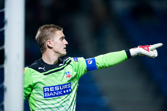 Pär Hansson, målvakt, Helsingborg, dirigerar