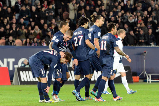 Joie PSG - MAXWELL / Zlatan IBRAHIMOVIC - 24.11.2012 - PSG