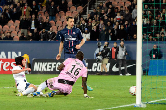 But Zlatan IBRAHIMOVIC - 24.11.2012 - PSG / Troyes - 14eme