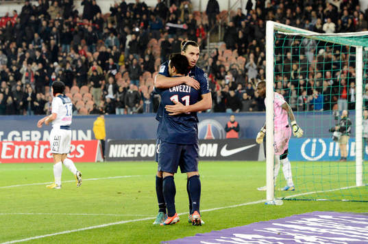 Joie Zlatan IBRAHIMOVIC / Ezequiel LAVEZZI - 24.11.2012 -