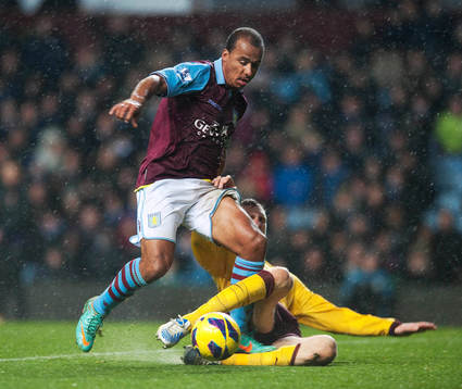 Football - Aston Villa v Arsenal - Barclays Premier League