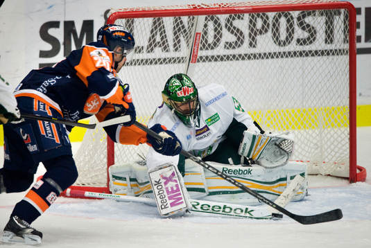 Brad Moran, Växjö, nära överlista Alexander Salak,