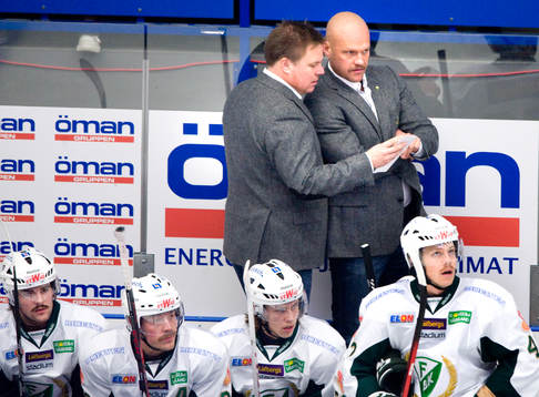 Leif Carlsson och Andreas Johansson, tränare, Färjestad