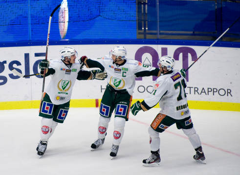 4-3, jubel förstakedjan Marius Holtet, Rockard Wallin och