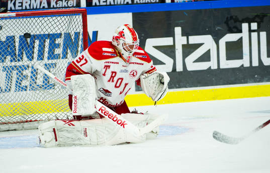 Philip Hersby, Malmö Redhawks, gör 2-0 för, Malmö
