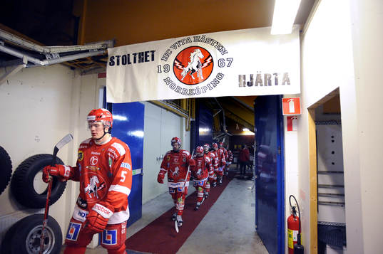 Vita Hästens nr 83 Michael Nylander