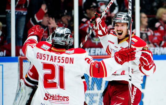 Carl Gustafsson, Niclas Edman, Troja Ljungby jublar vid