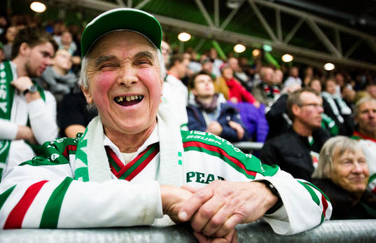 Glad, Rögle, Supporter