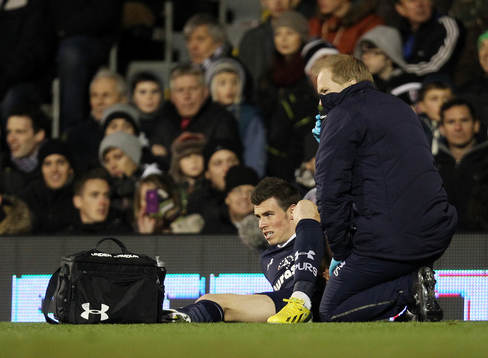 Football - Fulham v Tottenham Hotspur - Barclays Premier