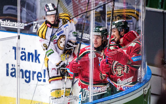 Dick Axelsson, jublar