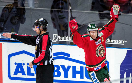 Per-Johan Axelsson, Frölunda, jublar