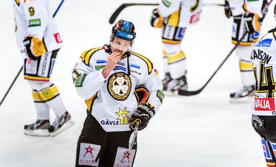 Jesper Ollas, Brynäs, deppar och plockar ut munskyddet