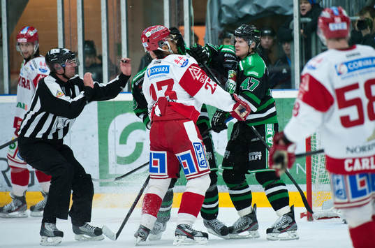 Nils Bäckström, Timrå i bråk med Alexander Bonsaksen,