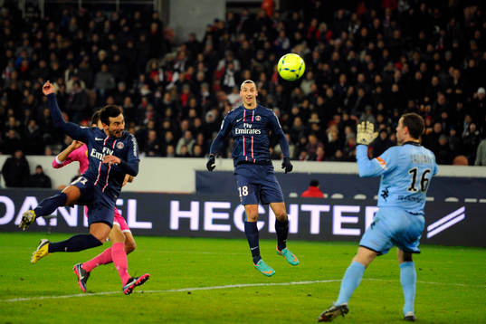 Ezequiel LAVEZZI  /  Zlatan IBRAHIMOVIC  - 08.12.2012 - PSG