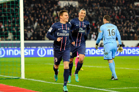 Joie de Kevin GAMEIRO / Zlatan IBRAHIMOVIC - 08.12.2012 -