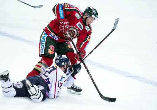 Fabian Brunnström, Frölunda. Sebastian Karlsson,