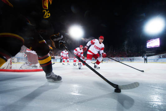 Jonathan Carlsson, Timrå, jagar pucken