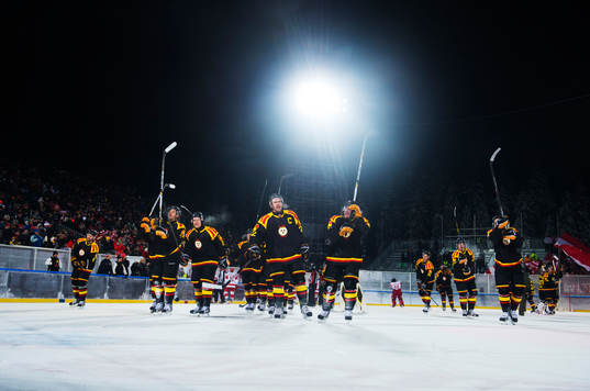 Brynäs spelare jublar