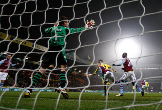 Football - Norwich City v Aston Villa - Capital One Cup