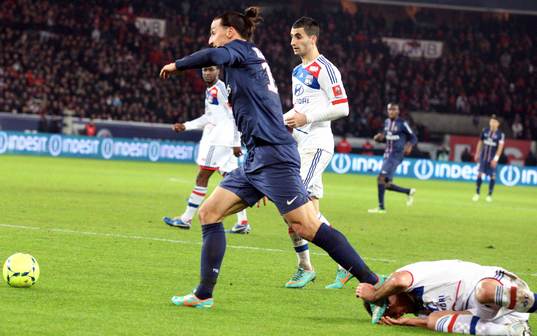 Zlatan IBRAHIMOVIC / Dejan Lovren - 16.12.2012 - Paris