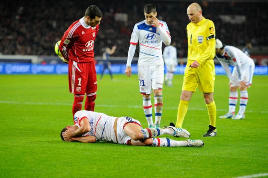 Blessure Dejan Lovren - 16.12.2012 - Paris Saint Germain /