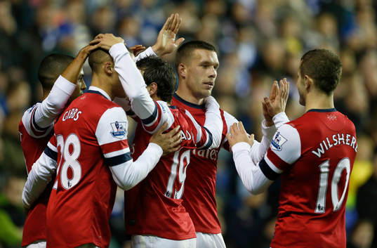 Football - Reading v Arsenal - Barclays Premier League  -