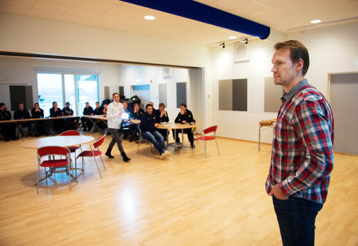 Nicklas Lidström överraskar Sveriges JVM-lag med en visit