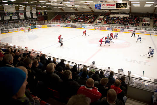 Almtuna arena, ishall