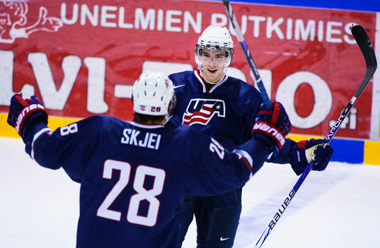 Shayne Gostisbehere, USA, jublar