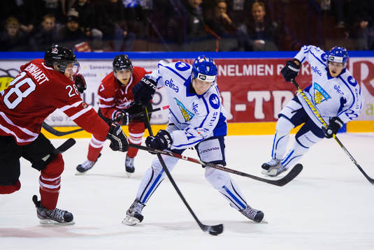 Markus Granlund, Finland, skjuter
