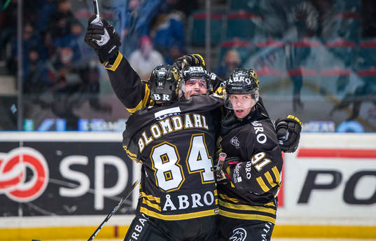 Kris Beech, AIK kramas om
