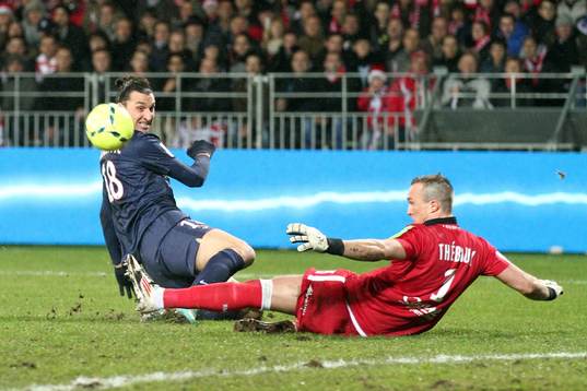 Zlatan IBRAHIMOVIC / Alexis THEBAUX - 21.12.2012 - Brest /