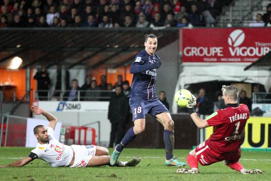 Ahmed KANTARI / Zlatan IBRAHIMOVIC / Alexis THEBAUX -
