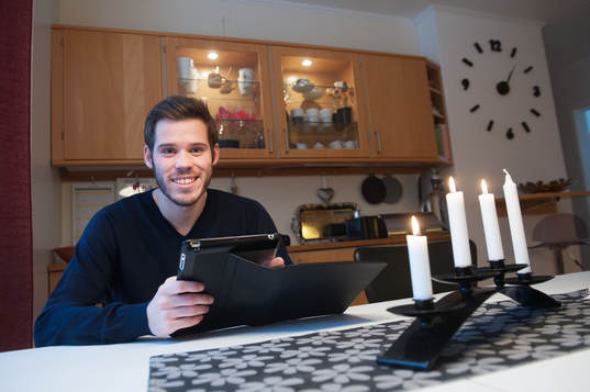 Emil Salomonsson, IFK Göteborg, hemma i föräldrahemmet i