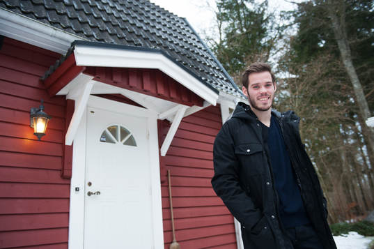 Emil Salomonsson, IFK Göteborg, hemma i föräldrahemmet i