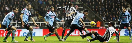 Football - Newcastle United v Queens Park Rangers -