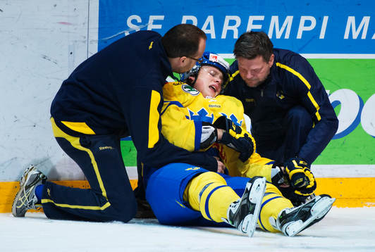 Jesper Pettersson, Sverige, med skadad arm