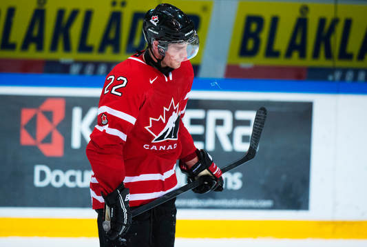 Boone Jenner, Kanada, får matchstraff