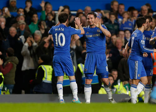 Football - Chelsea v Aston Villa - Barclays Premier League